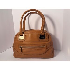 Michael Kors leather shoulder bag with 3 main sections 4 slip, 2 zip pockets EUC